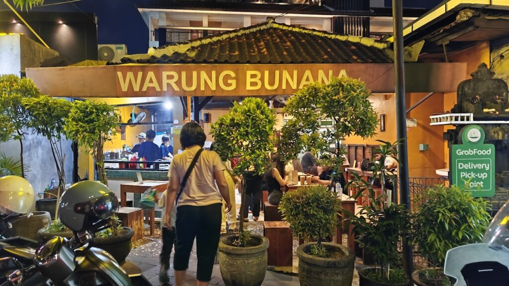 Warung Bunana Seminyak Bali