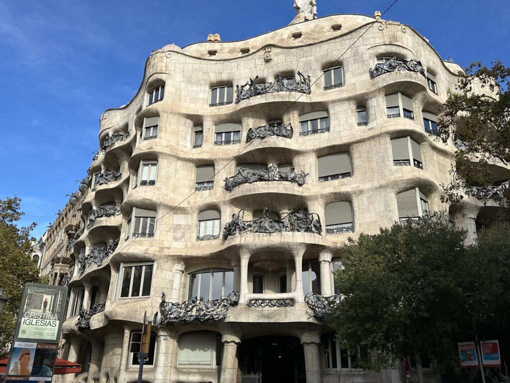 Casa Milà (La Pedrera) Barcelona Gaudi Architecture