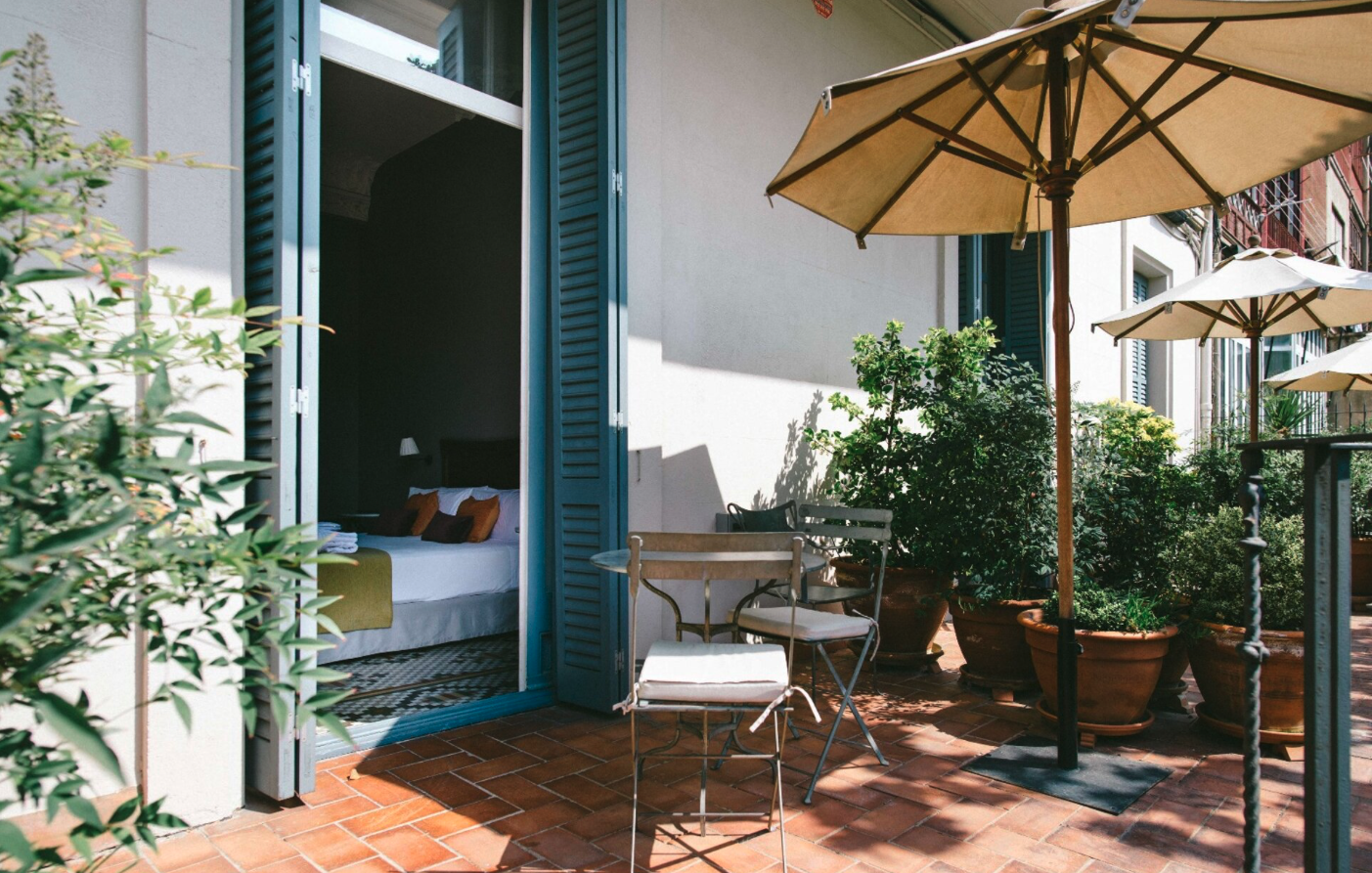 Circa 1905 - Stays in Eixample Barcelona